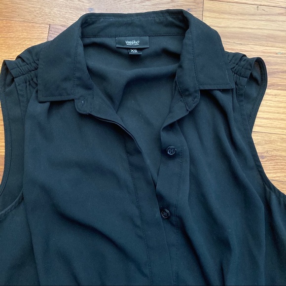 Black Sleeveless Button Down Mossimo Dress - Picture 4 of 9